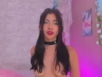 ayla_lux