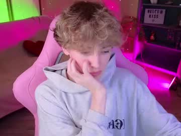 curly_twinkboy