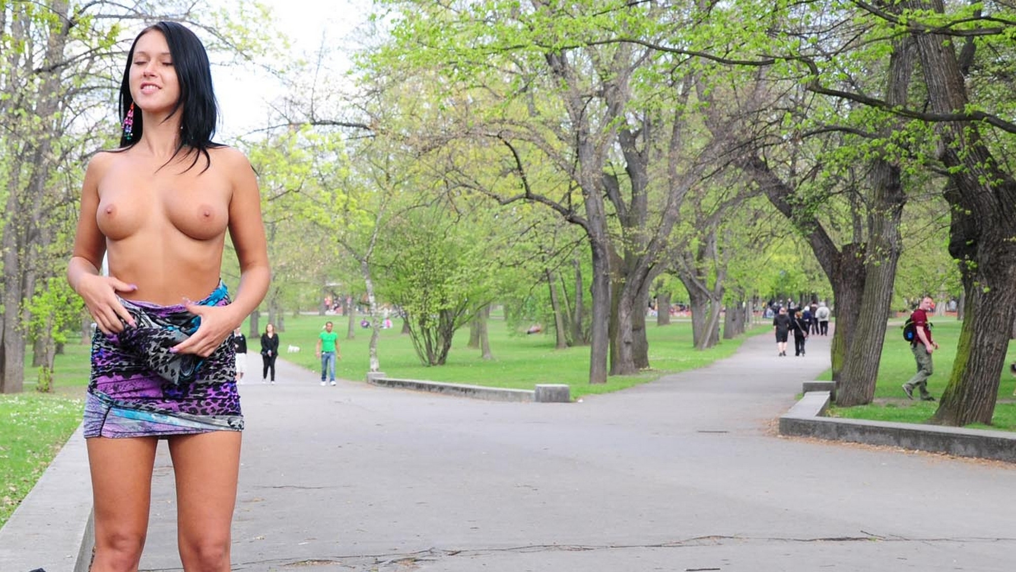 Fully Nude In Public — 34