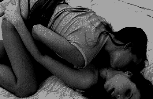 lesbian gifs — 11