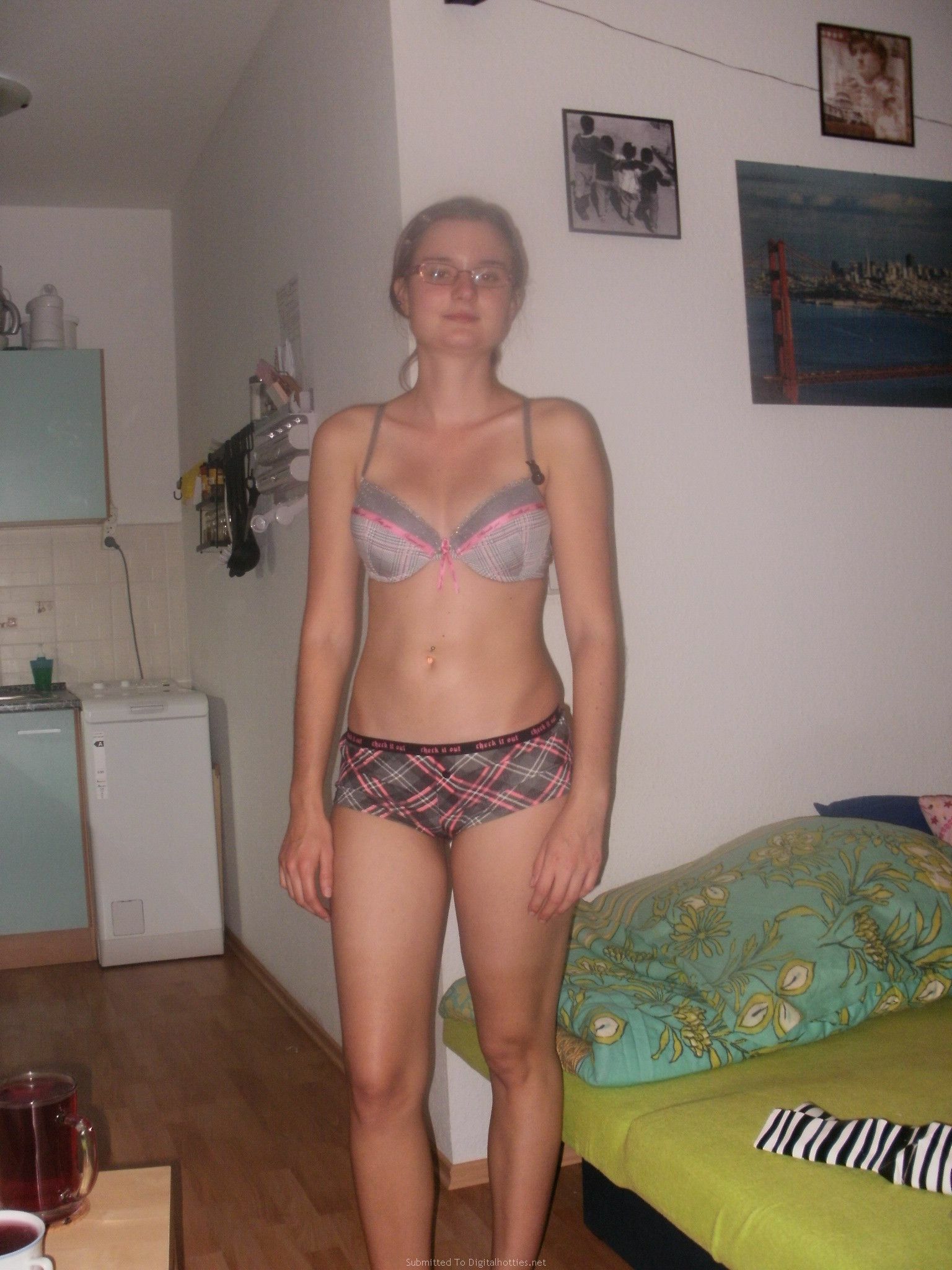 Brunette 120 — 13